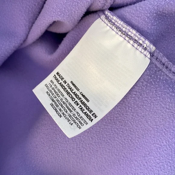 Nike 1/4 zip hoodie, dri-fit 89% polyester, 11% spandex, lavender color - Picture 4 of 9